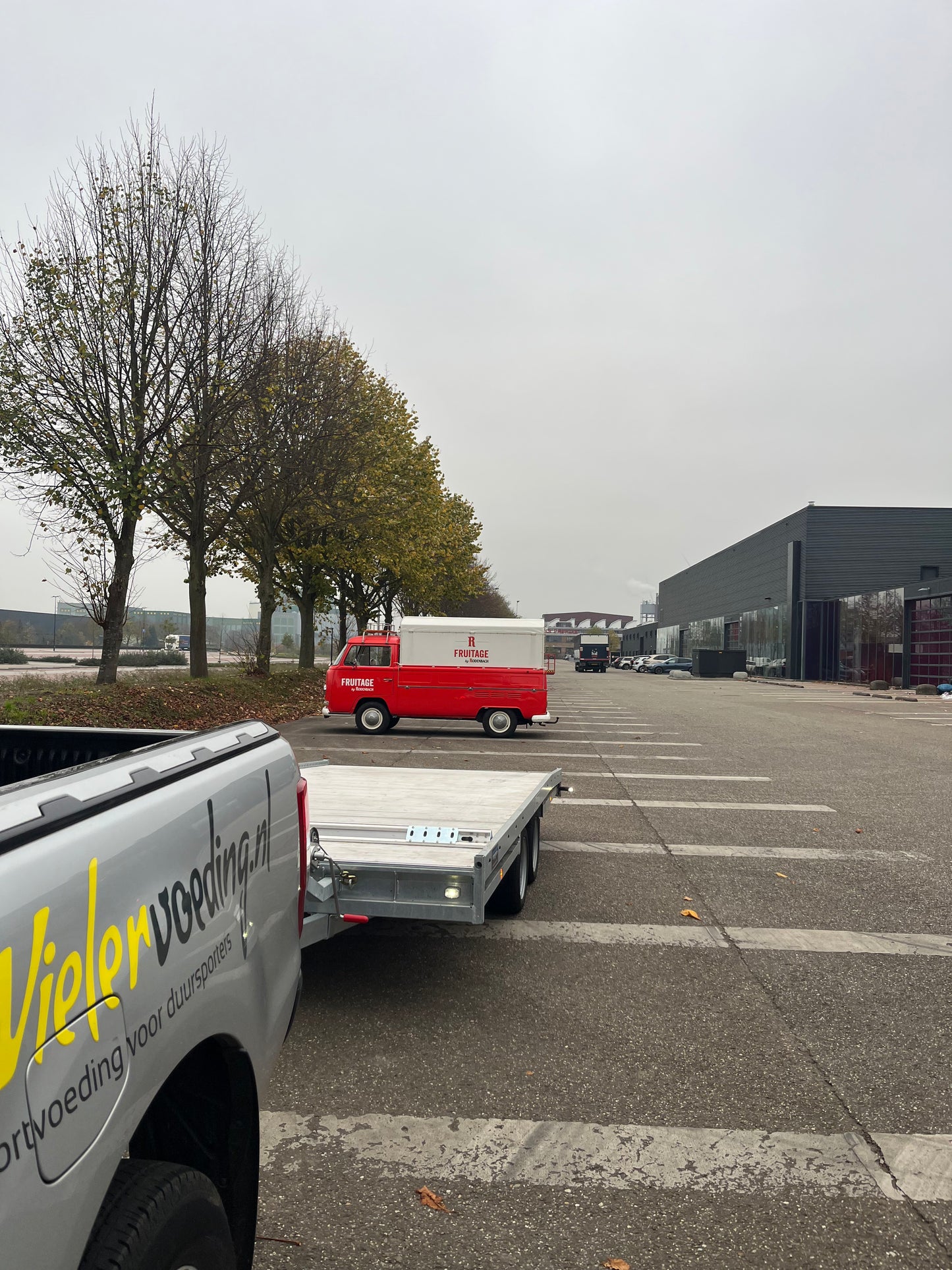 Ambulance + ervaren chauffeur voor het (ver)plaatsen van voertuigen.